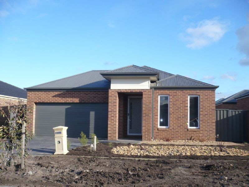 12 Millstream Pass, Craigieburn VIC 3064