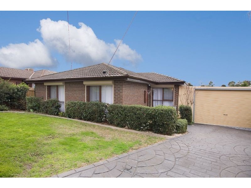 8 Penryn Place, Craigieburn VIC 3064