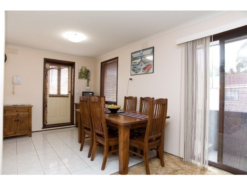 8 Penryn Place, Craigieburn VIC 3064