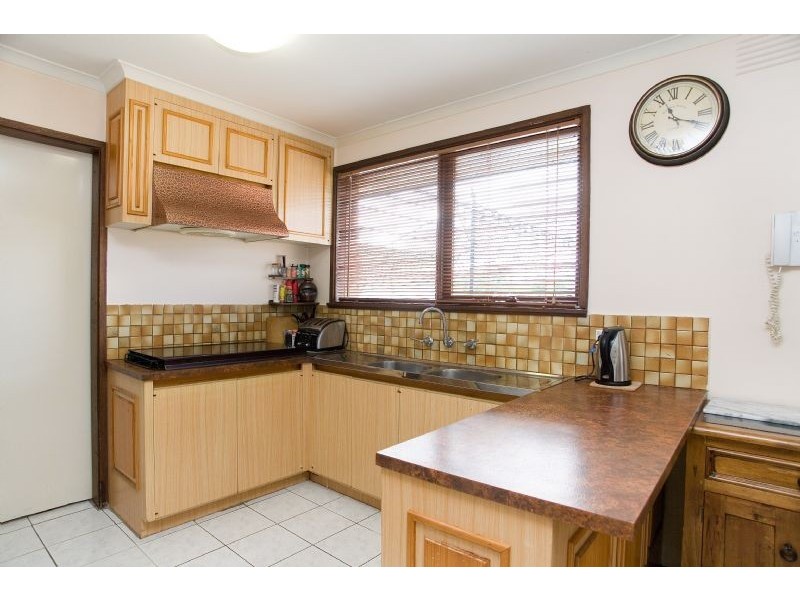 8 Penryn Place, Craigieburn VIC 3064