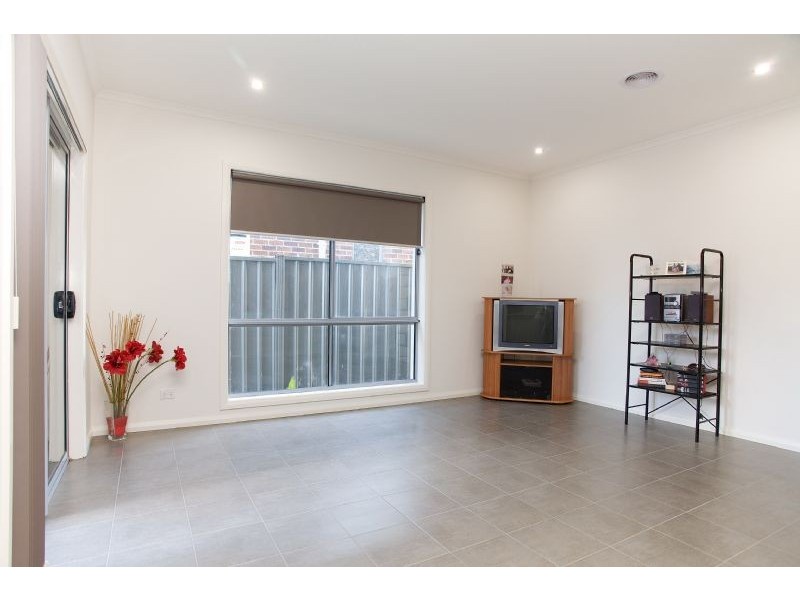 7 Perisher Drive, Craigieburn VIC 3064