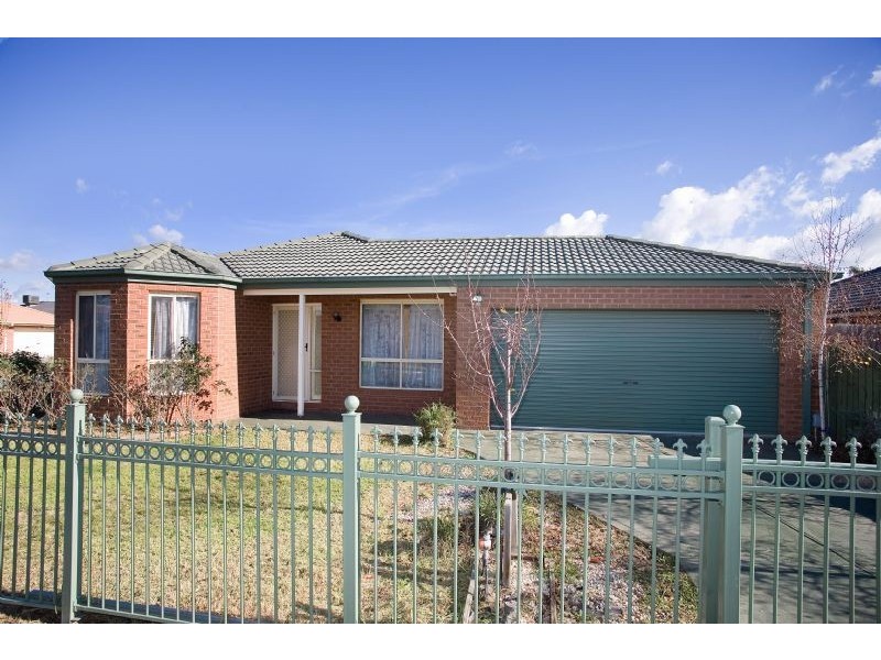 60 Yarcombe Crescent, Craigieburn VIC 3064