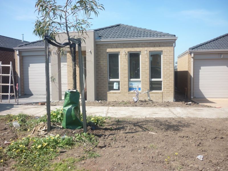 39 Kensley Circuit, Craigieburn VIC 3064