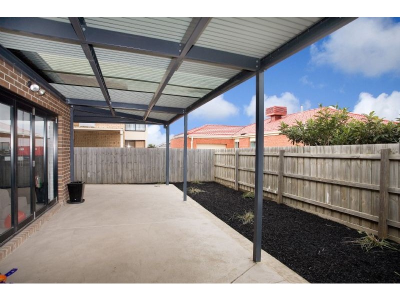 29 Hayfield Road, Roxburgh Park VIC 3064