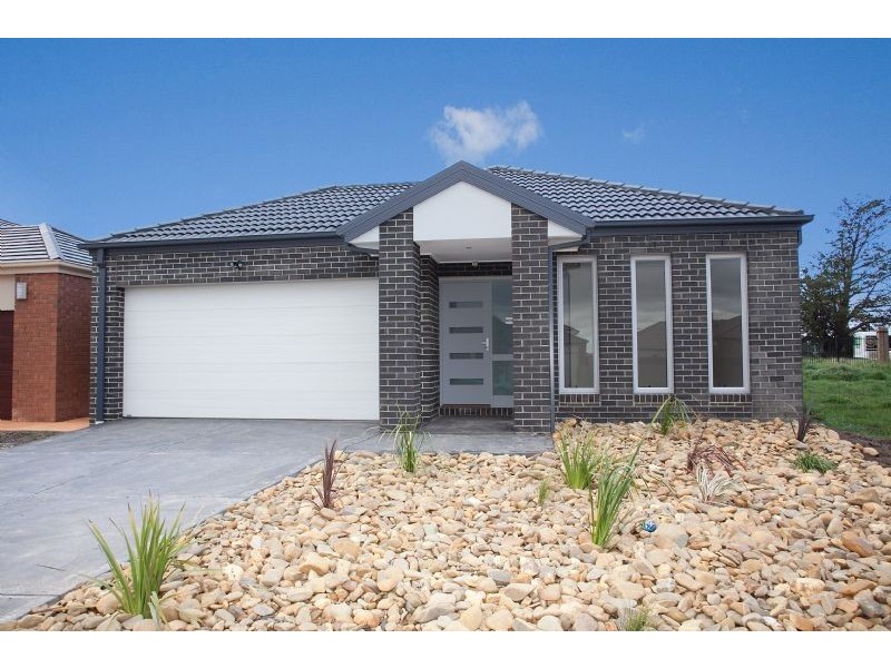18 Hollows Court, Craigieburn VIC 3064