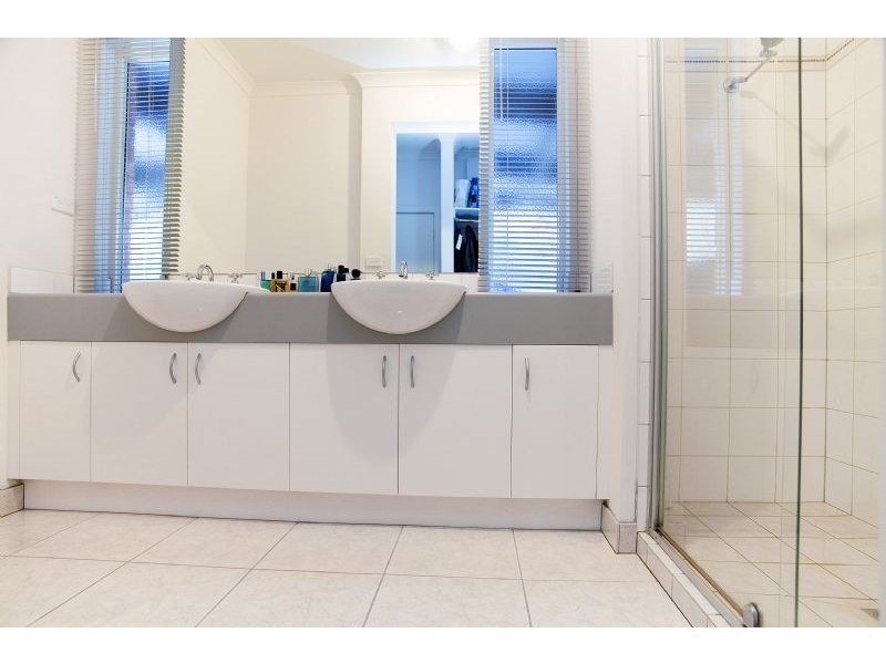 32 Claremont Street, Craigieburn VIC 3064