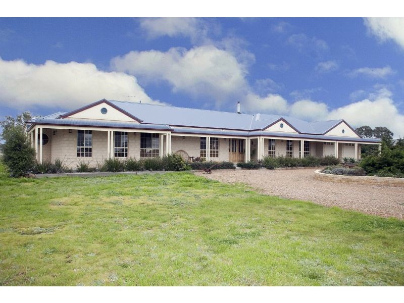 75 Callaway Drive, Mickleham VIC 3064