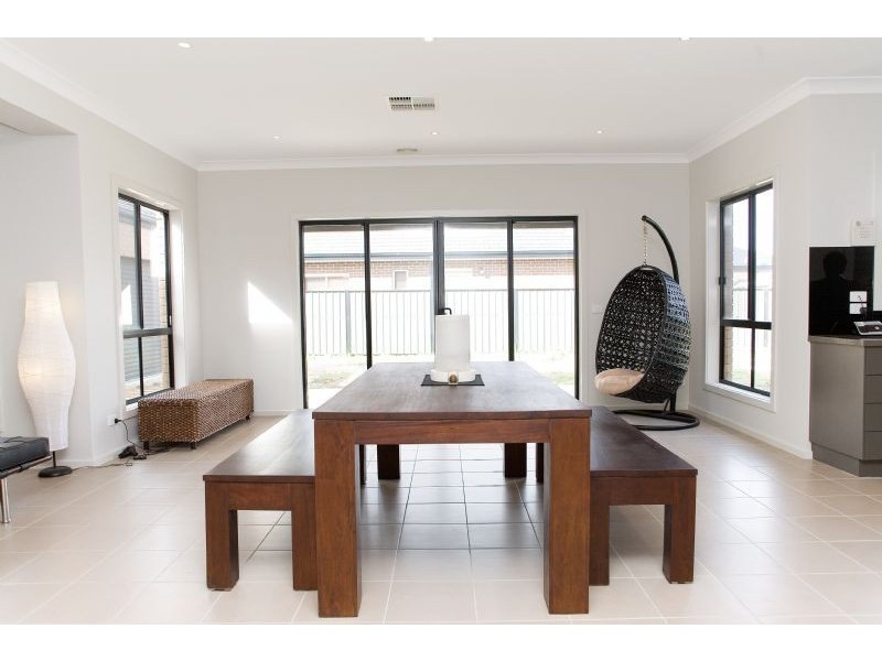 6 Elms Way, Craigieburn VIC 3064