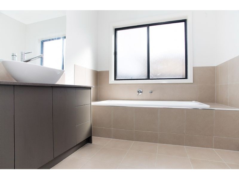 6 Elms Way, Craigieburn VIC 3064