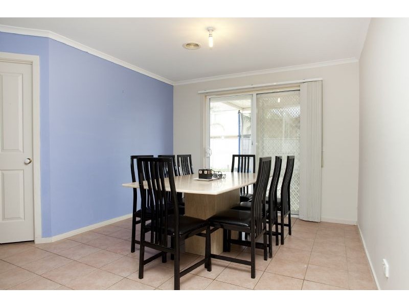 11 Rosewood Place, Craigieburn VIC 3064