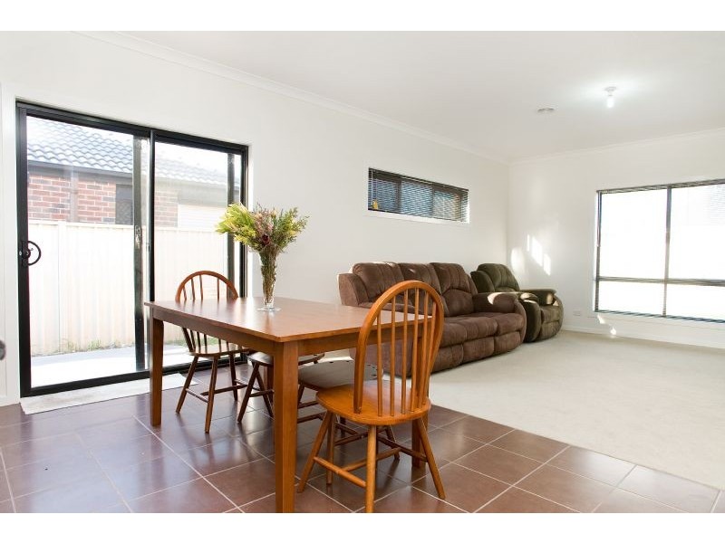 15 Botanic Rise, Craigieburn VIC 3064