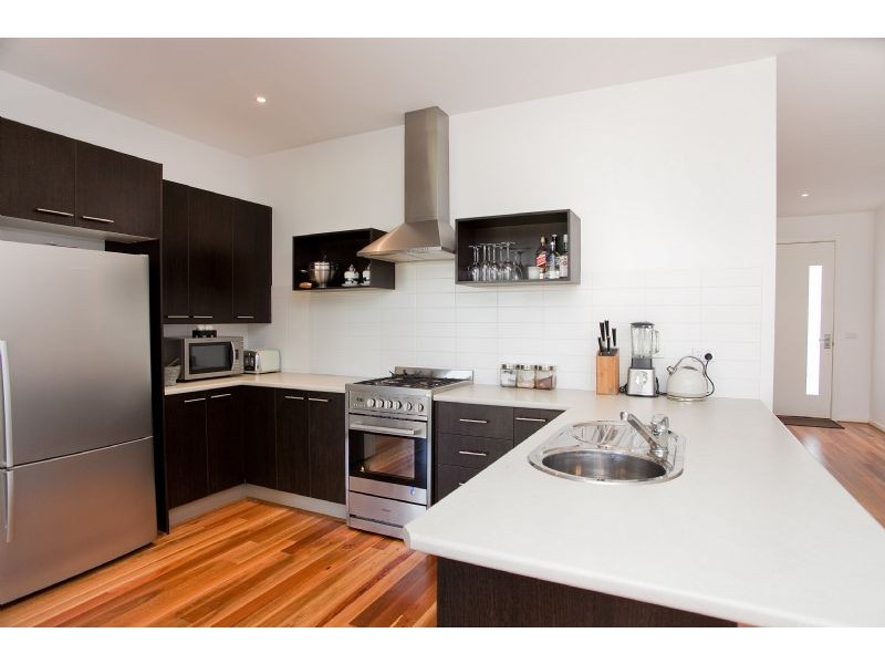 11 Applewood Way, Craigieburn VIC 3064