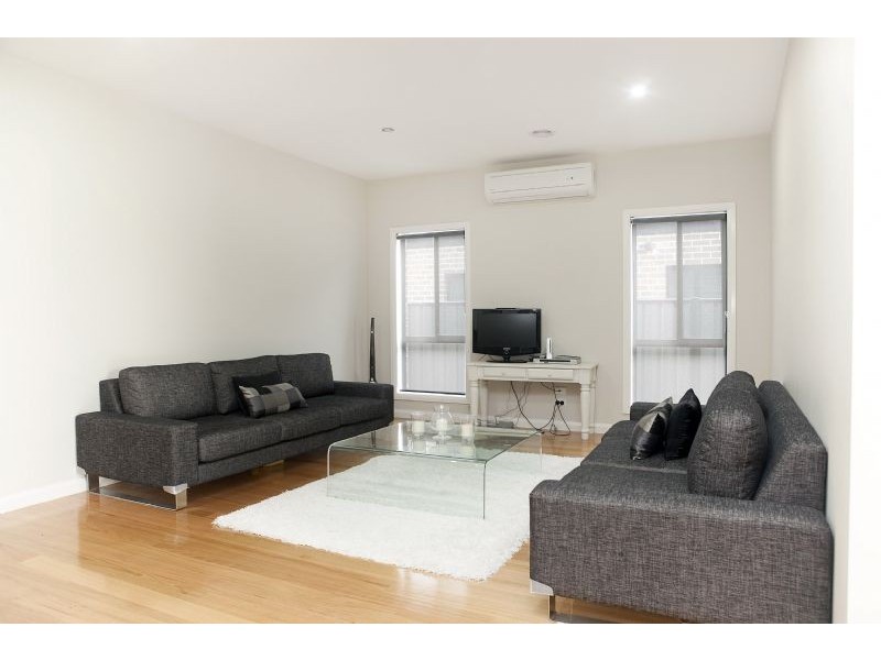48 Middlesborough Drive, Craigieburn VIC 3064