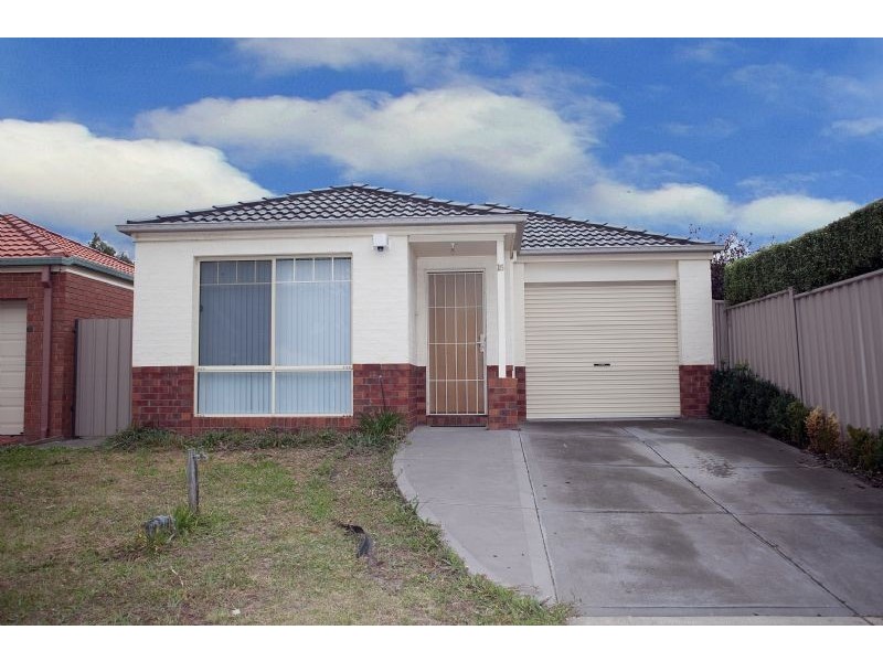 15 Mount Piper Rise, Craigieburn VIC 3064