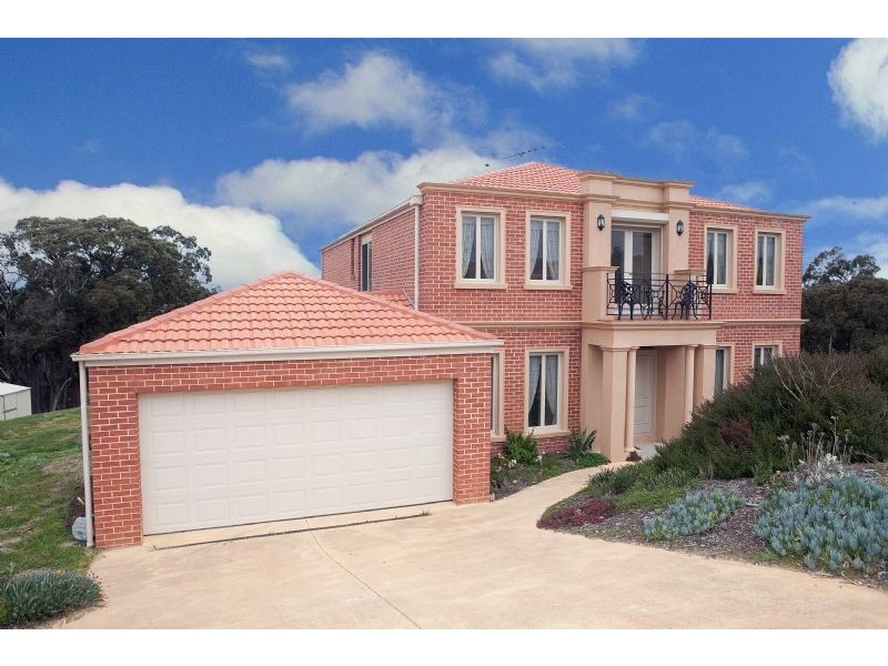 4 Ironbark Court, Hidden Valley VIC 3756