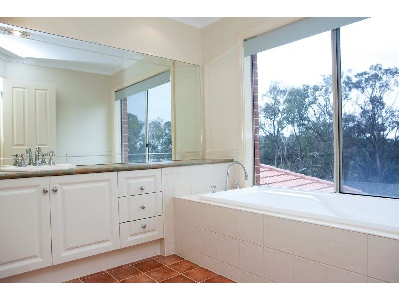 4 Ironbark Court, Hidden Valley VIC 3756