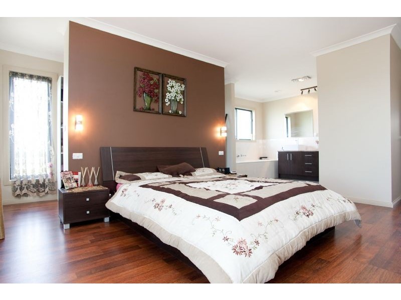 34 Wyperfeld Avenue, Craigieburn VIC 3064