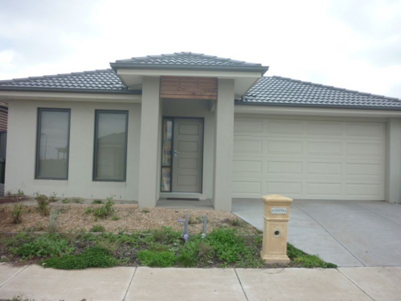 23 Falls Avenue, Craigieburn VIC 3064