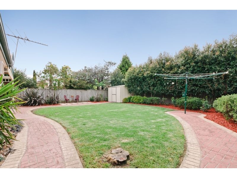 31 Yarcombe Crescent, Craigieburn VIC 3064