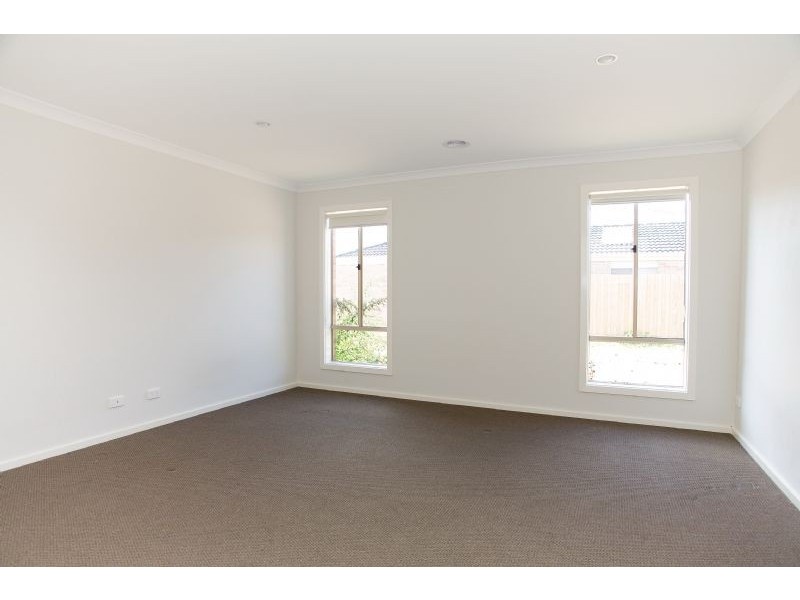 21 Kernan Court, Craigieburn VIC 3064