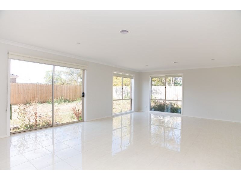 21 Kernan Court, Craigieburn VIC 3064