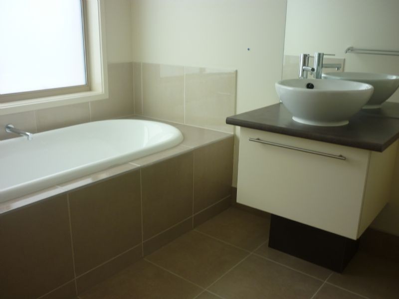 30 Watergum Avenue, Craigieburn VIC 3064