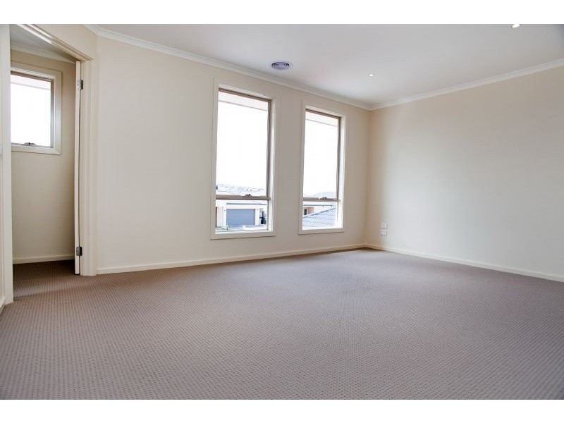 46 Highbury Circuit, Craigieburn VIC 3064