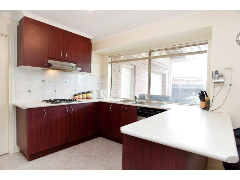 33 Paroo Avenue, Roxburgh Park VIC 3064