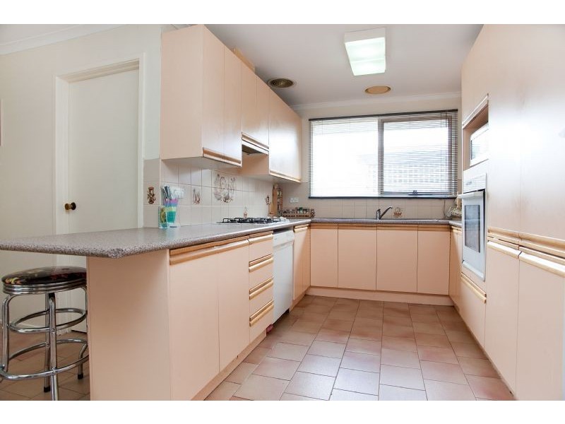 64 Mitford Crescent, Craigieburn VIC 3064