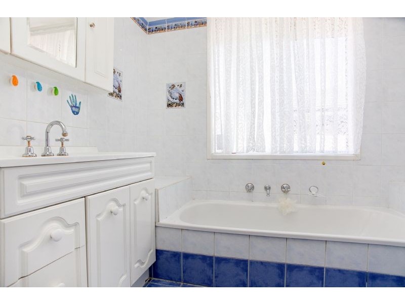 75 Banbury Crescent, Craigieburn VIC 3064