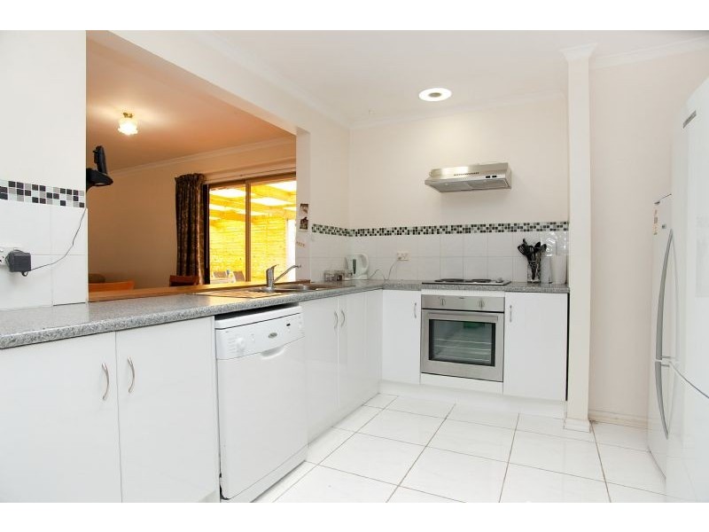 75 Banbury Crescent, Craigieburn VIC 3064