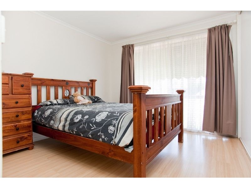 75 Banbury Crescent, Craigieburn VIC 3064