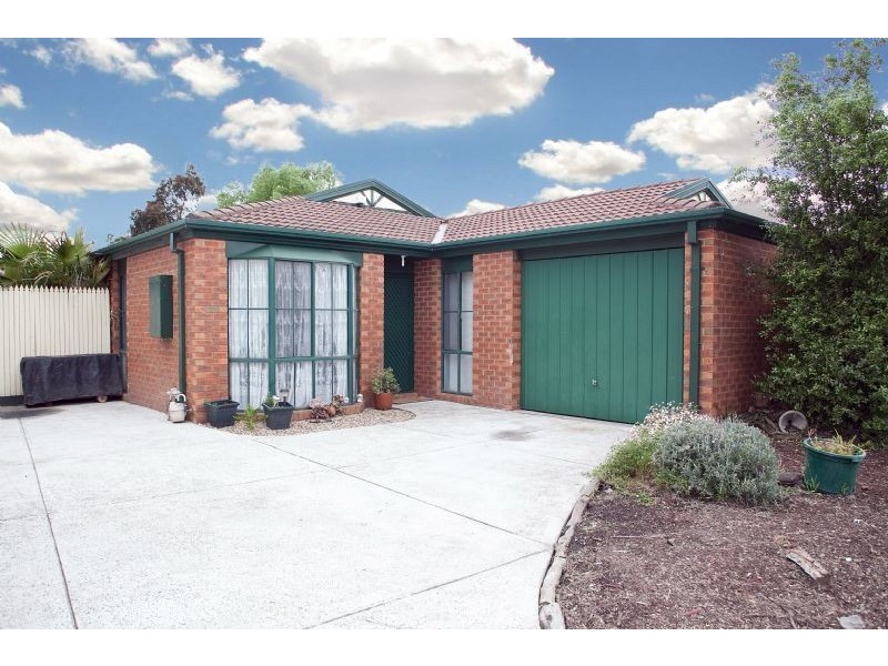 18 Thurmand Court, Roxburgh Park VIC 3064