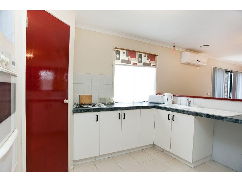 18 Thurmand Court, Roxburgh Park VIC 3064