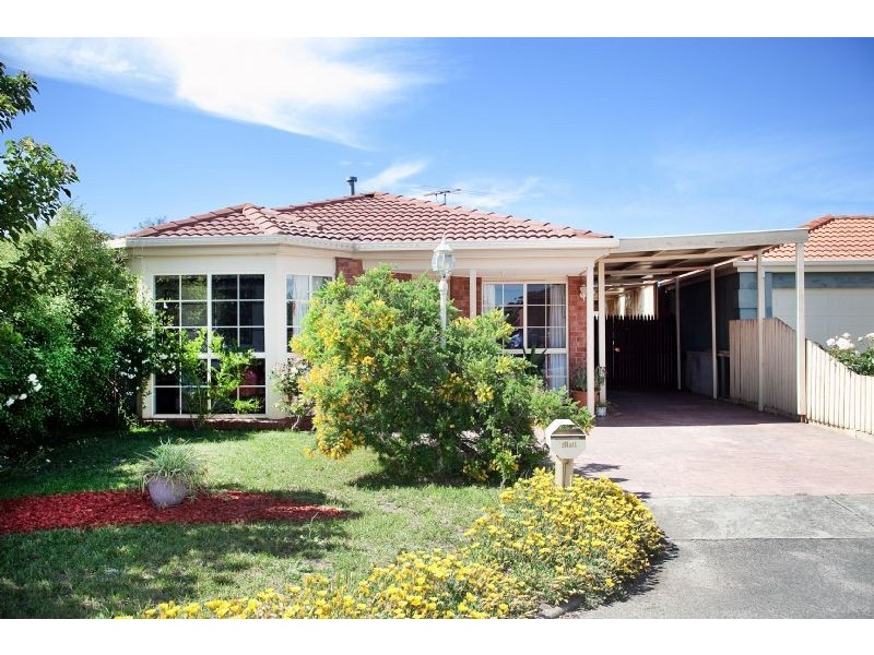 6 Dodd Place, Roxburgh Park VIC 3064