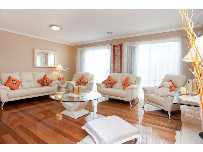 32 Thames Way, Roxburgh Park VIC 3064