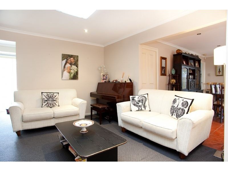 6 Medstead Court, Craigieburn VIC 3064