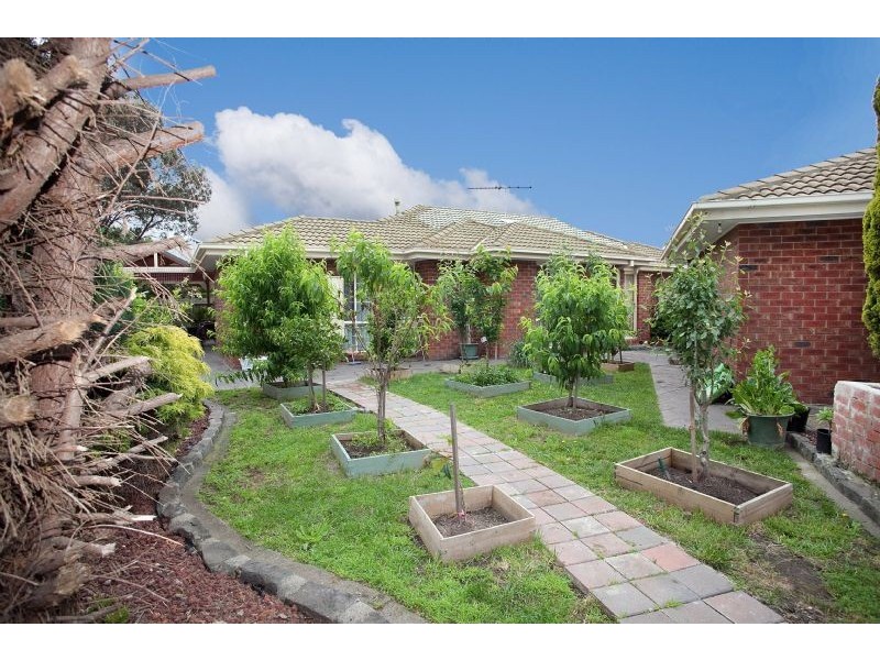 6 Medstead Court, Craigieburn VIC 3064