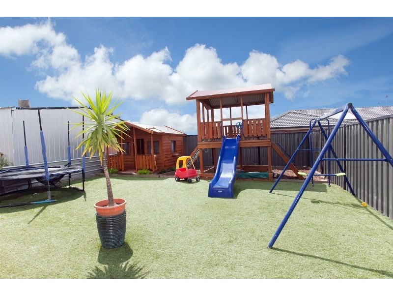 12 Kalorama Street, Greenvale VIC 3059