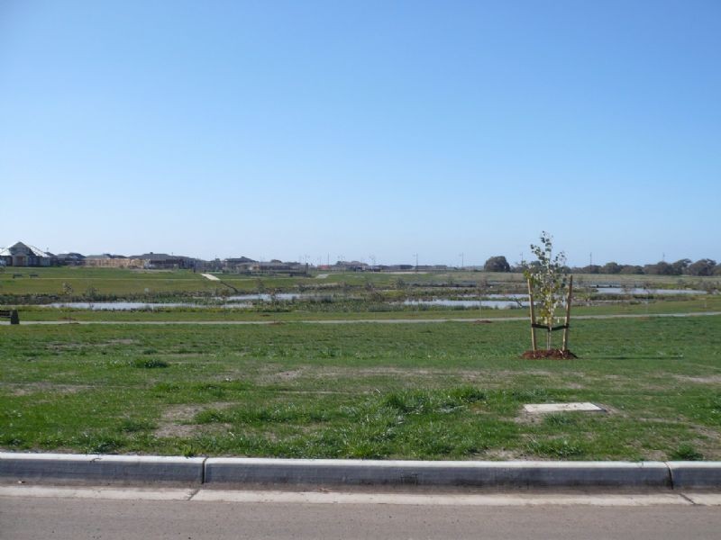 46 Centennial Park Drive, Craigieburn VIC 3064