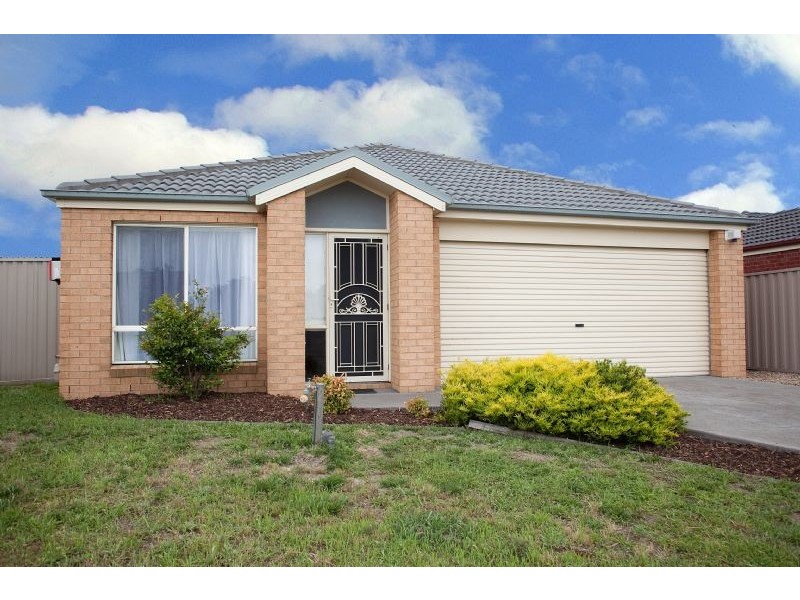 9 William Hovell Pass, Craigieburn VIC 3064