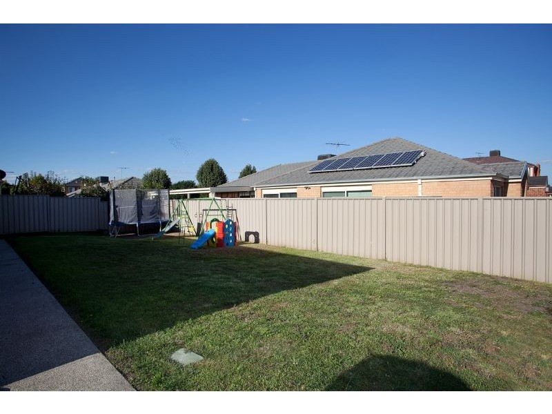 2 Parramatta Walk, Craigieburn VIC 3064