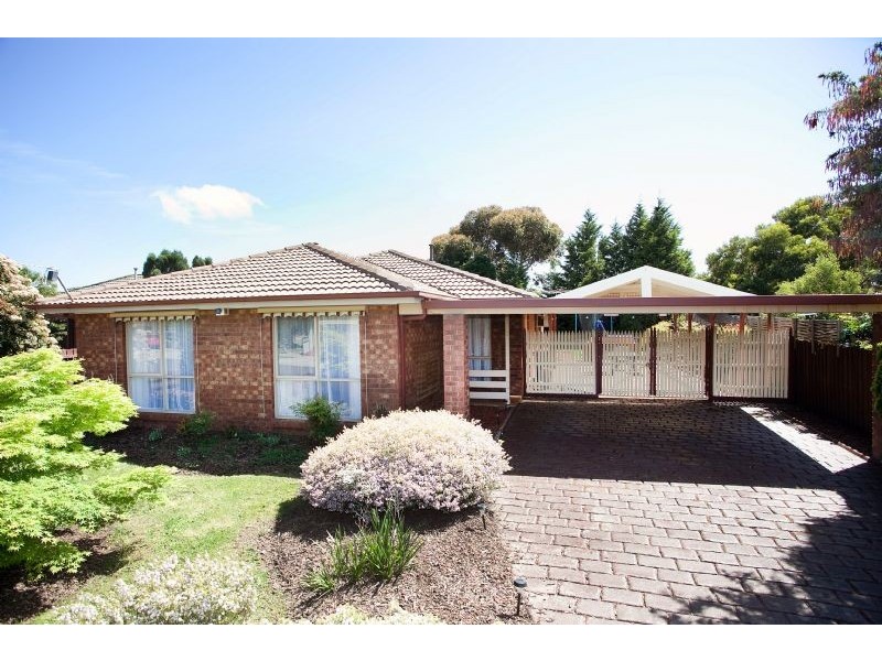 8 Marion Court, Craigieburn VIC 3064