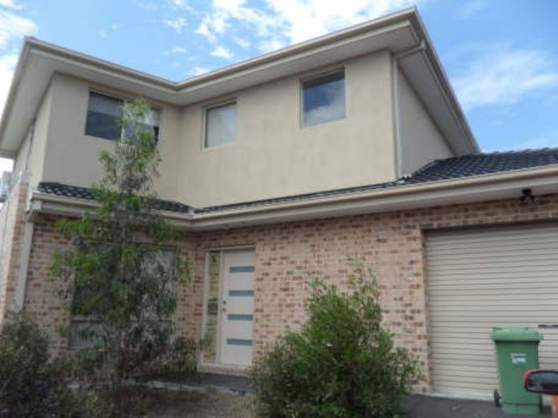 1/11 Dutton Crt, Meadow Heights VIC 3048