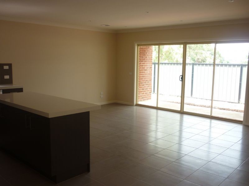 44 Highbury Circuit, Craigieburn VIC 3064