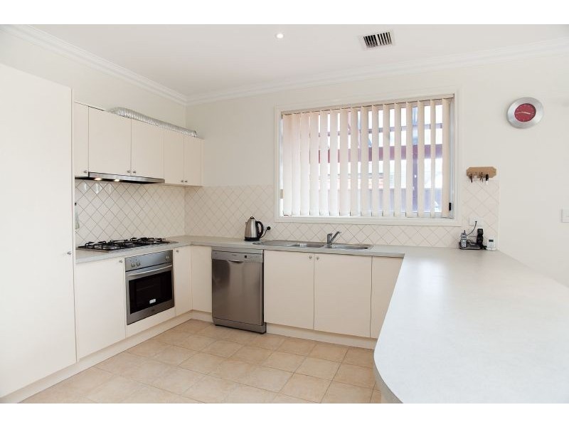 9 Discovery Place, Craigieburn VIC 3064
