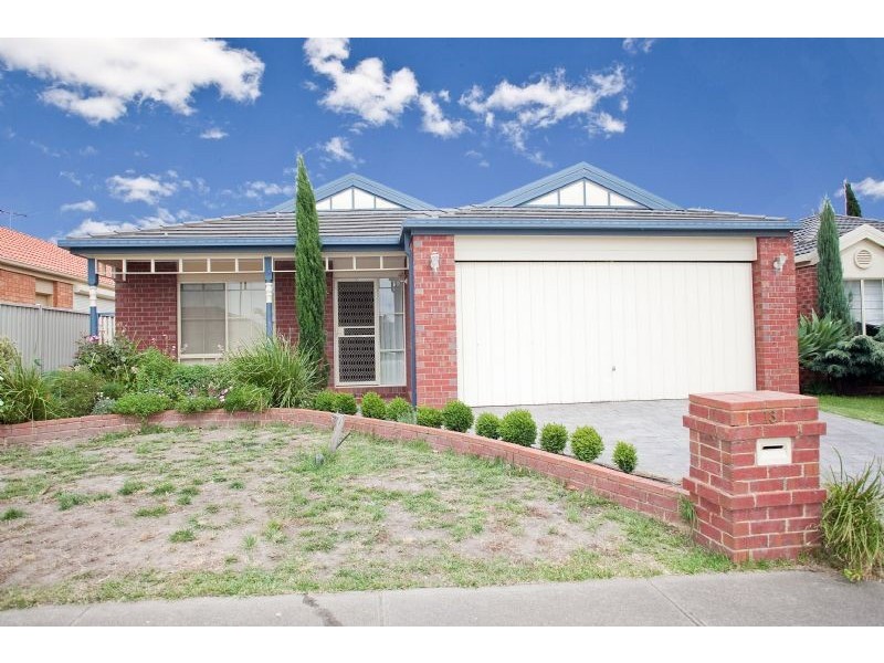 13 Foxglove Lane, Craigieburn VIC 3064