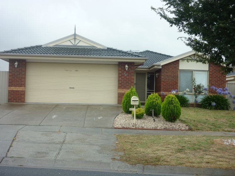 40 Emerald Circuit, Craigieburn VIC 3064