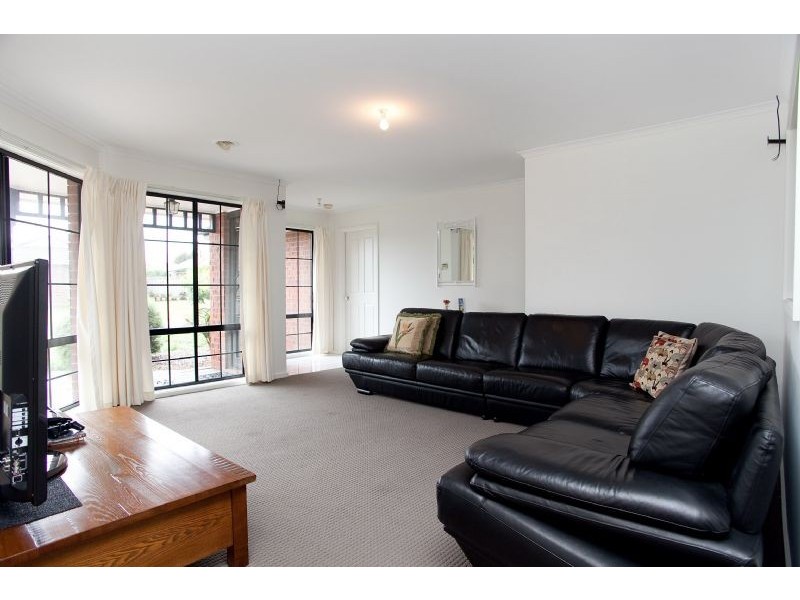 16 Dendy Court, Roxburgh Park VIC 3064