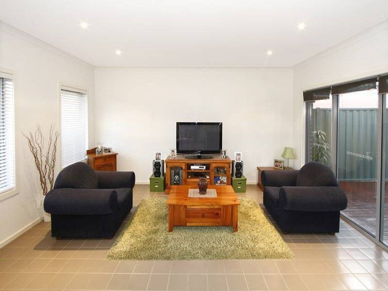 2 Hawthorn Lane, Craigieburn VIC 3064